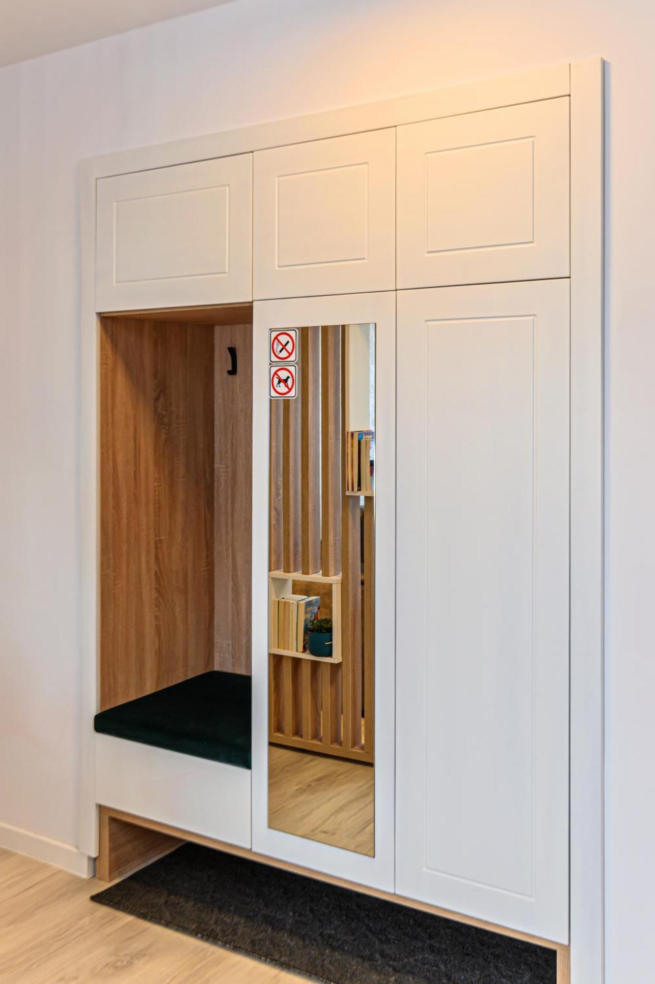Mountain View Retreat - Private Parking Apartment
